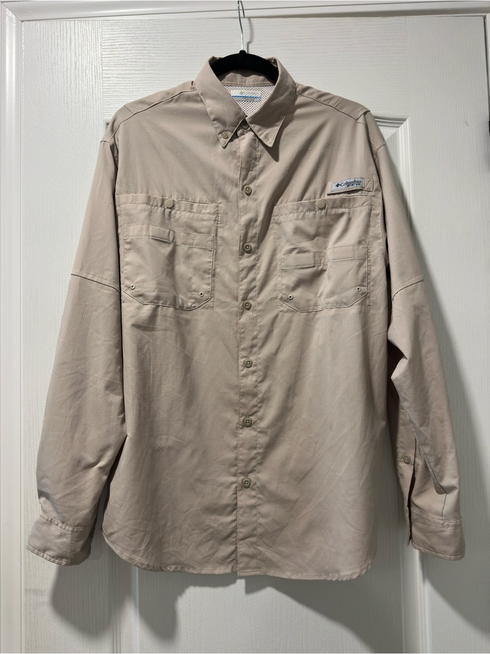Columbia Men's Lightweight Tan Button-Front Shirt Jacket